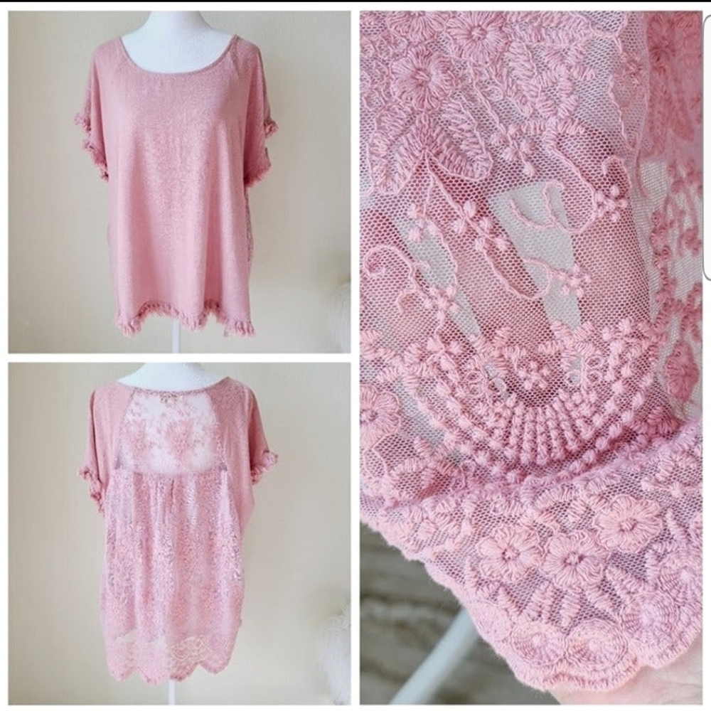 UMGEE Short-Sleeve Linen Tunic with Lace Back Detail
